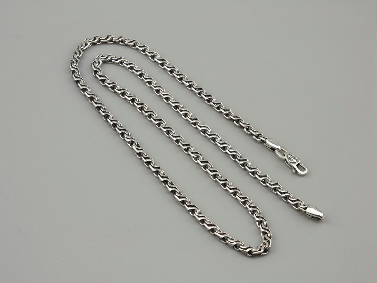 Forge 5 mm sterling silver chain laid out full length with lobster clasp and end cap