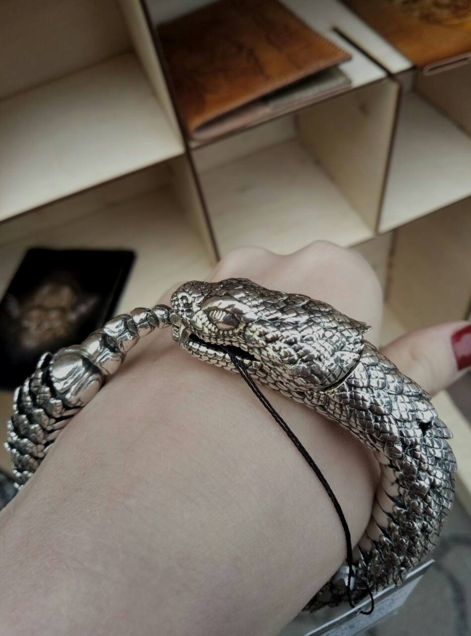 Snake bracelet Silver Snake jewelry Heavy Serpent bracelet Cobra Thermoutis biker jewelry