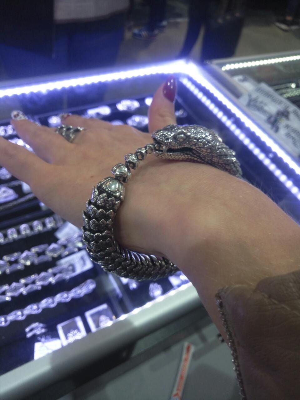 Snake bracelet Silver Snake jewelry Heavy Serpent bracelet Cobra Thermoutis biker jewelry