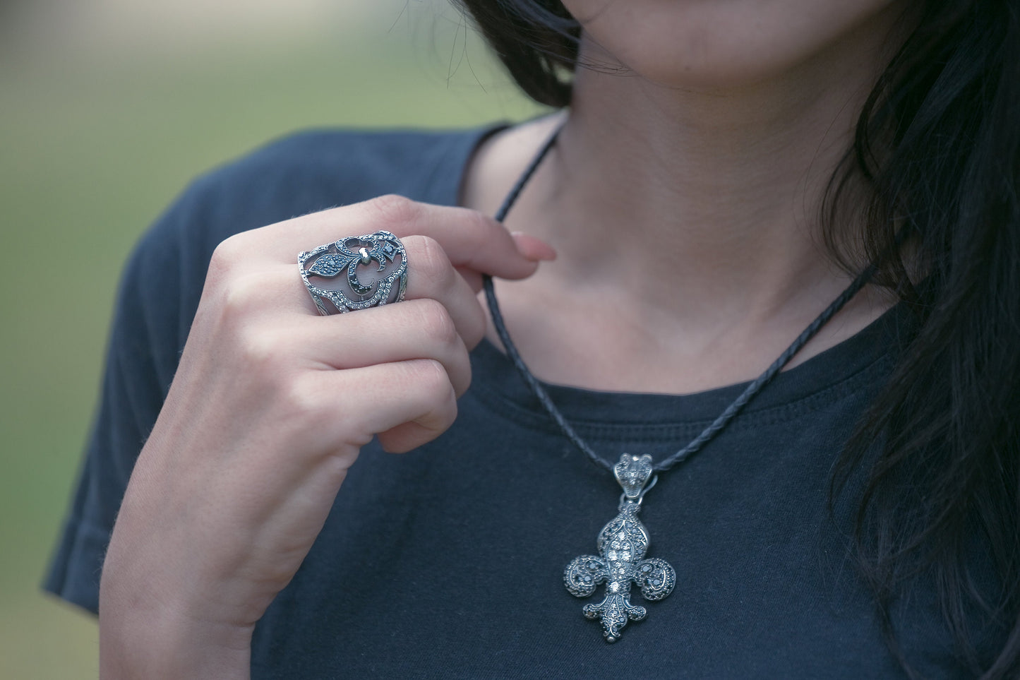 Women's pendant Fleur de lis French lily pendant Fleur de lis jewelry Heraldic jewelry