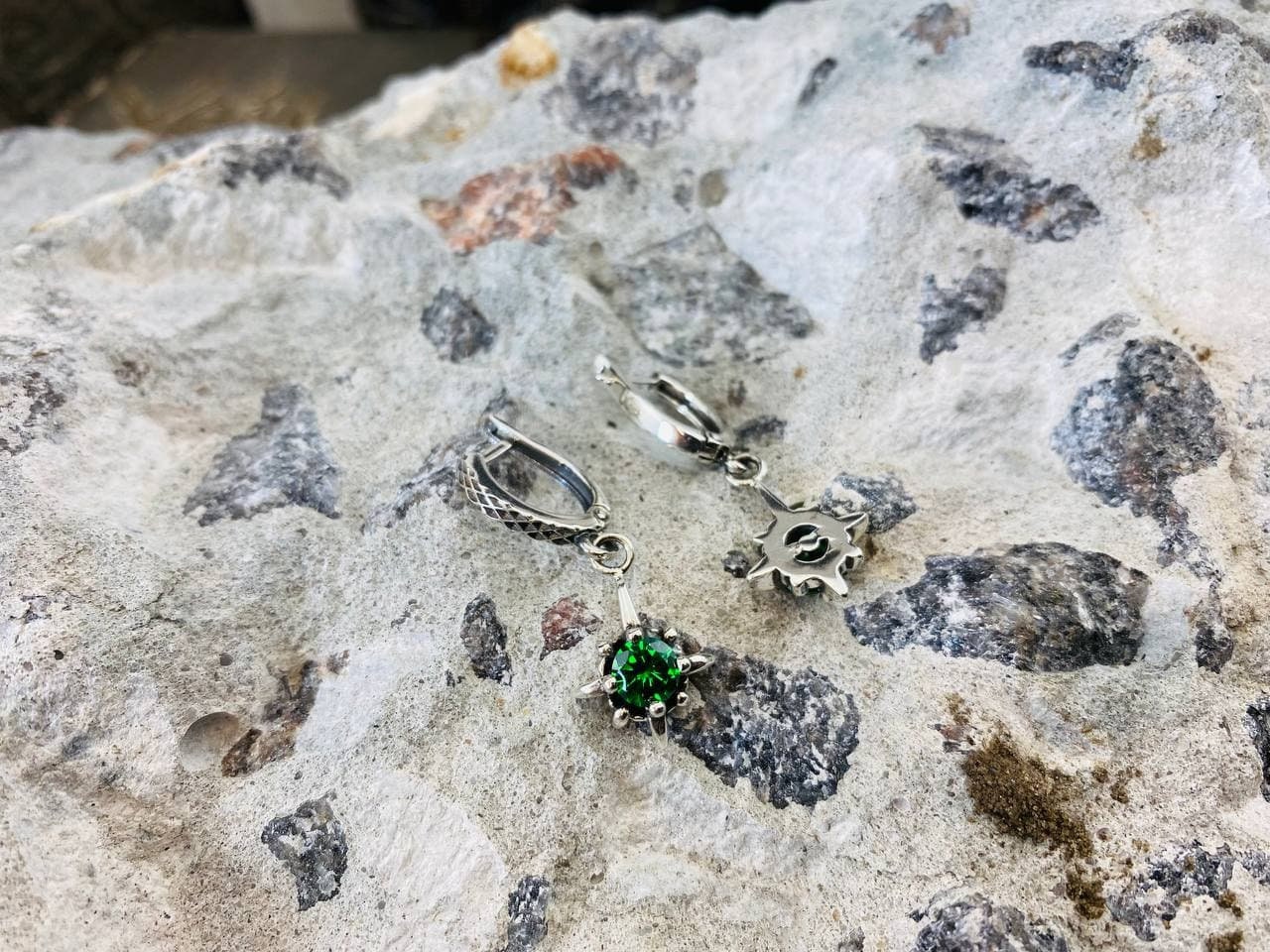 Women star earrings Silver earrings Drop star earrings Silver green earrings Gothic jewelry Star jewelry