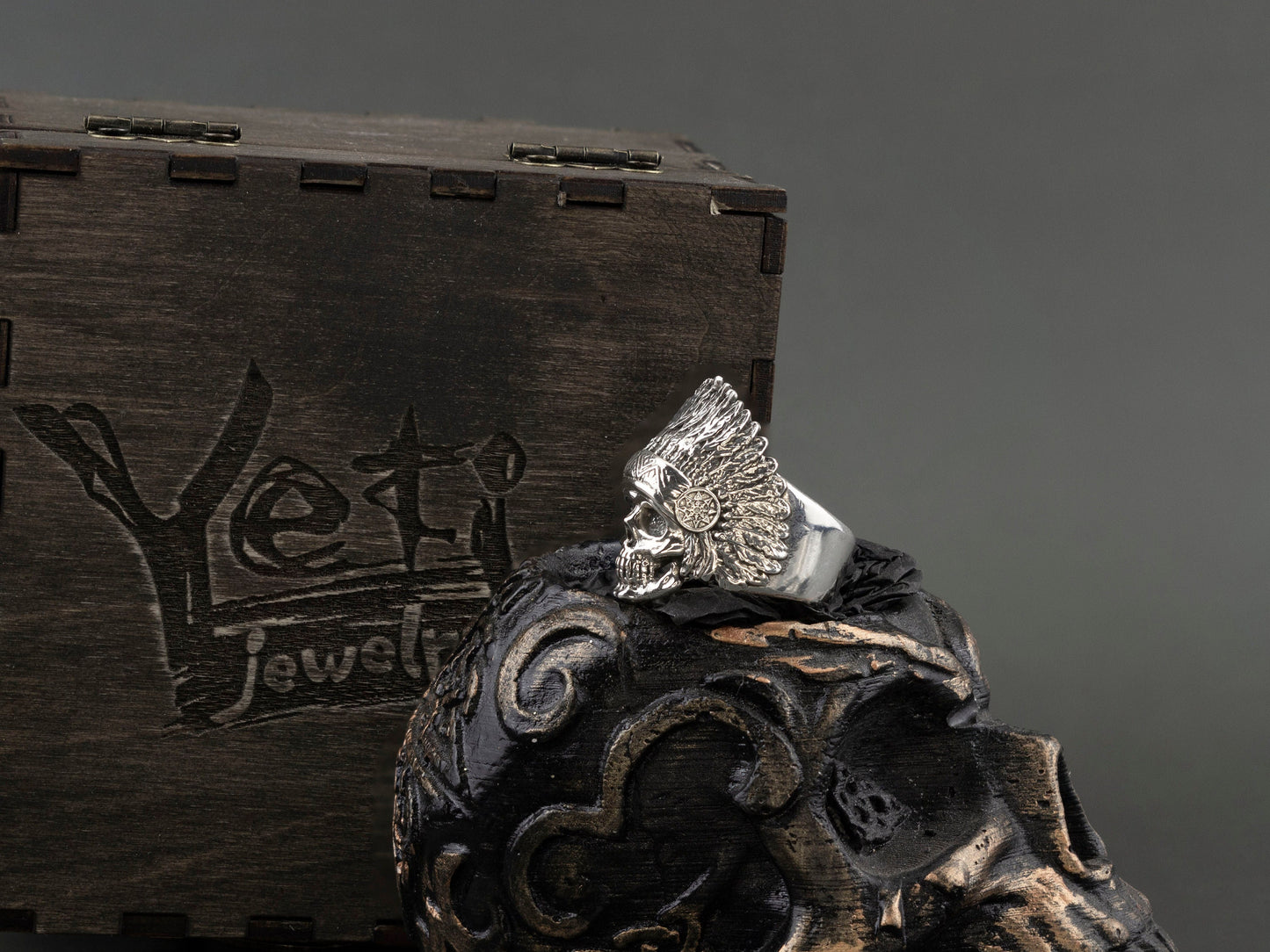 Skull Indian ring Silver skull Native American  Ring with Indian roach headdress Biker jewelry