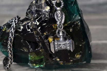 Set Thor  pendant and chain