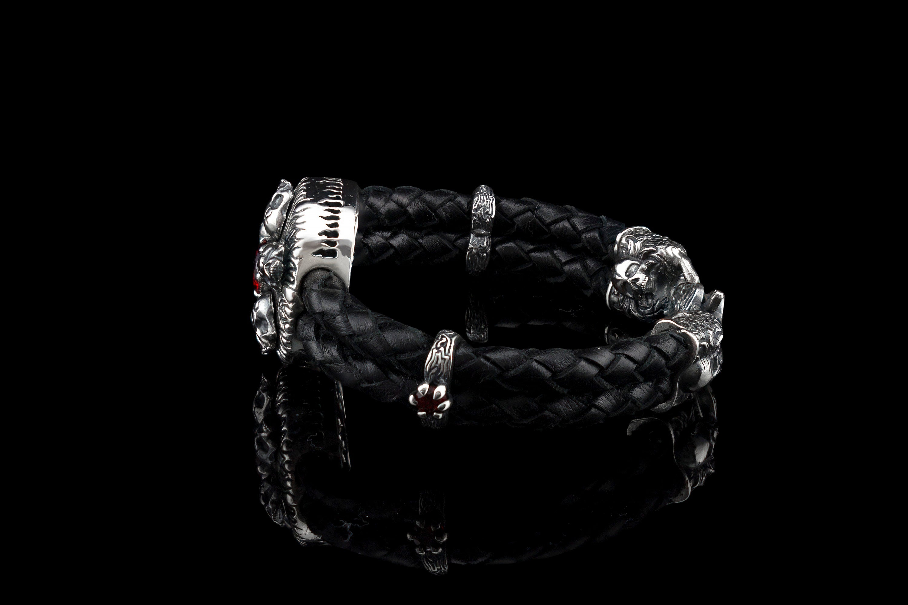 Furious Bonnie skull leather bracelet, side view of the double braided strap and silver stations