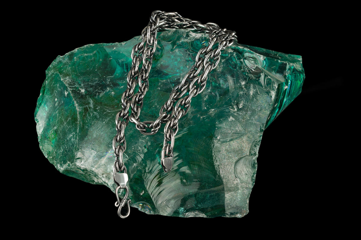 Graf 10 mm sterling silver biker chain, on display 2