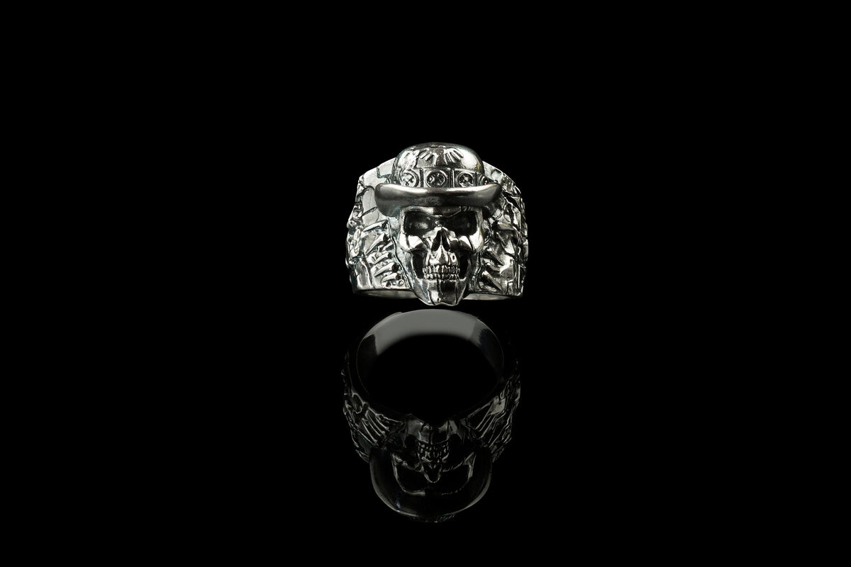 Tosahwi 925 sterling silver Comanche-inspired warrior ring with red cubic zirconia and feathered headdress