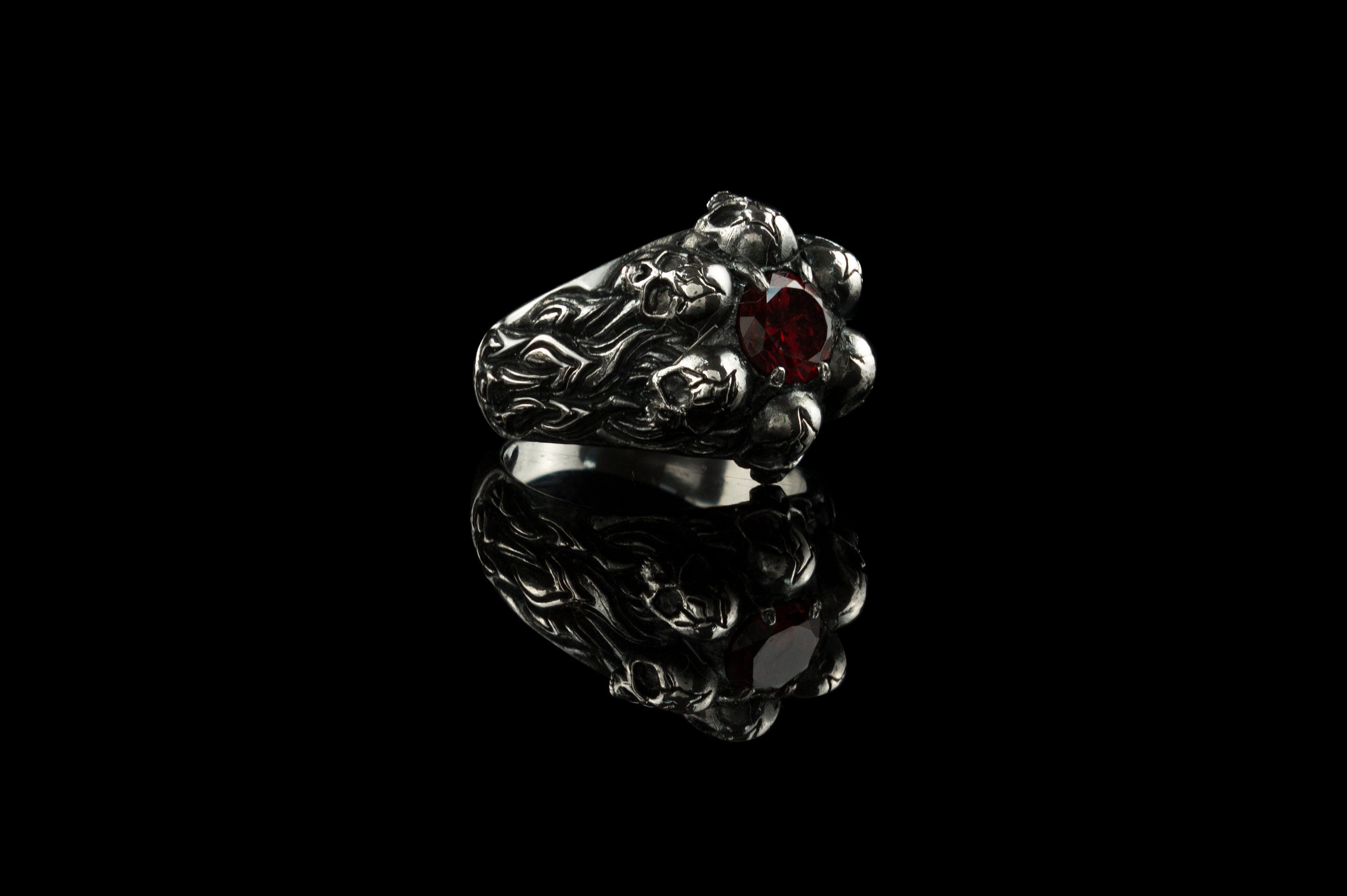 Furious Bonnie 925 sterling silver skull ring with Pyrope Red cubic zirconia and hand-oxidized gothic details