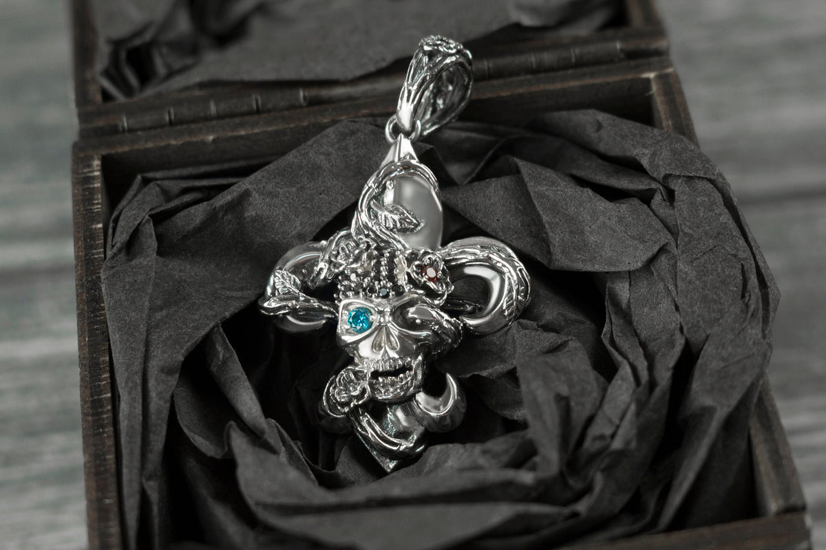 French Frida Y gothic pendant in 925 sterling silver with skull design and blue and red cubic zirconia