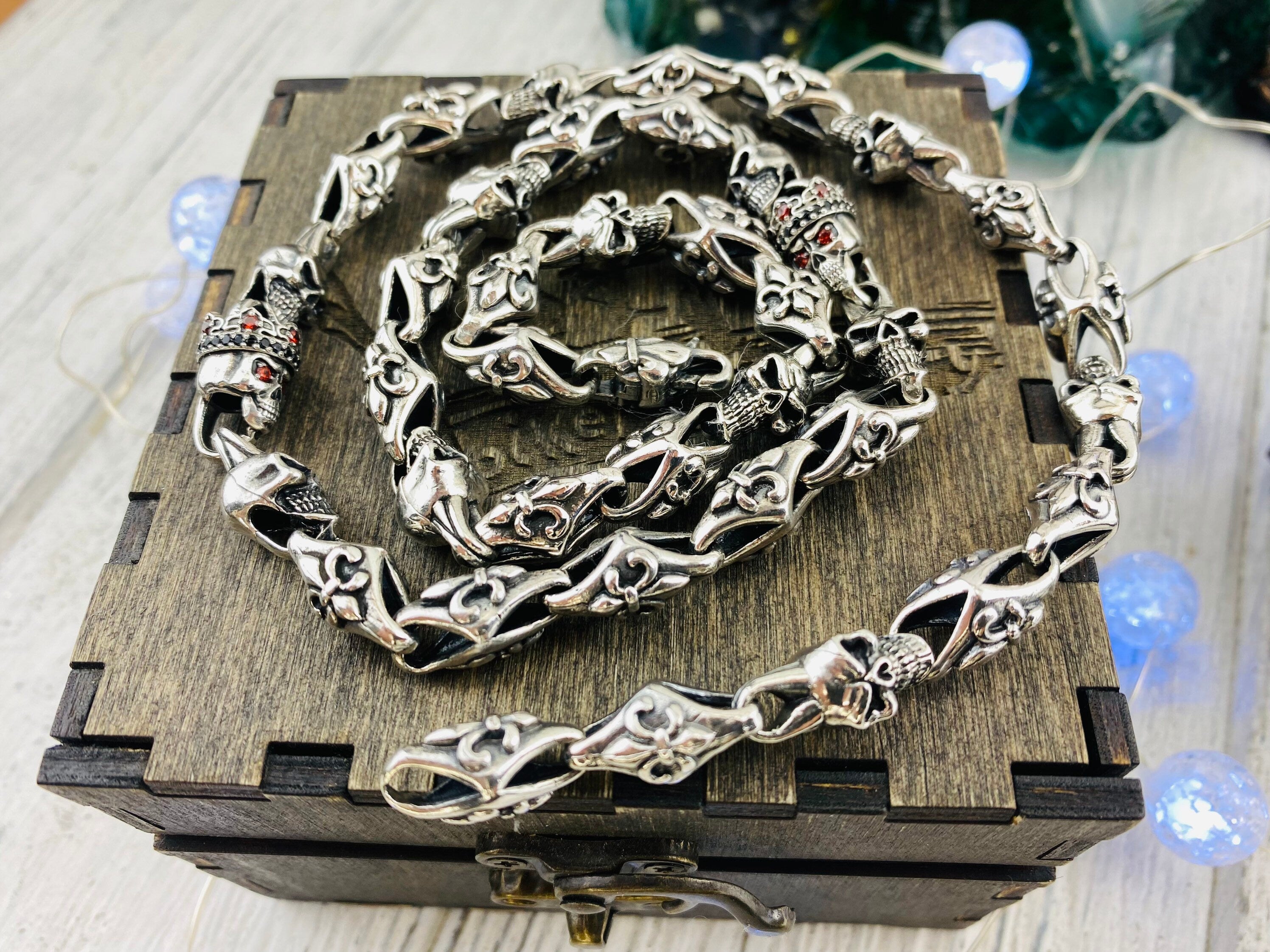 Heavy 925 sterling silver Fleur de Lis and crowned skull chain with detailed gothic links and gemstone skull eyes