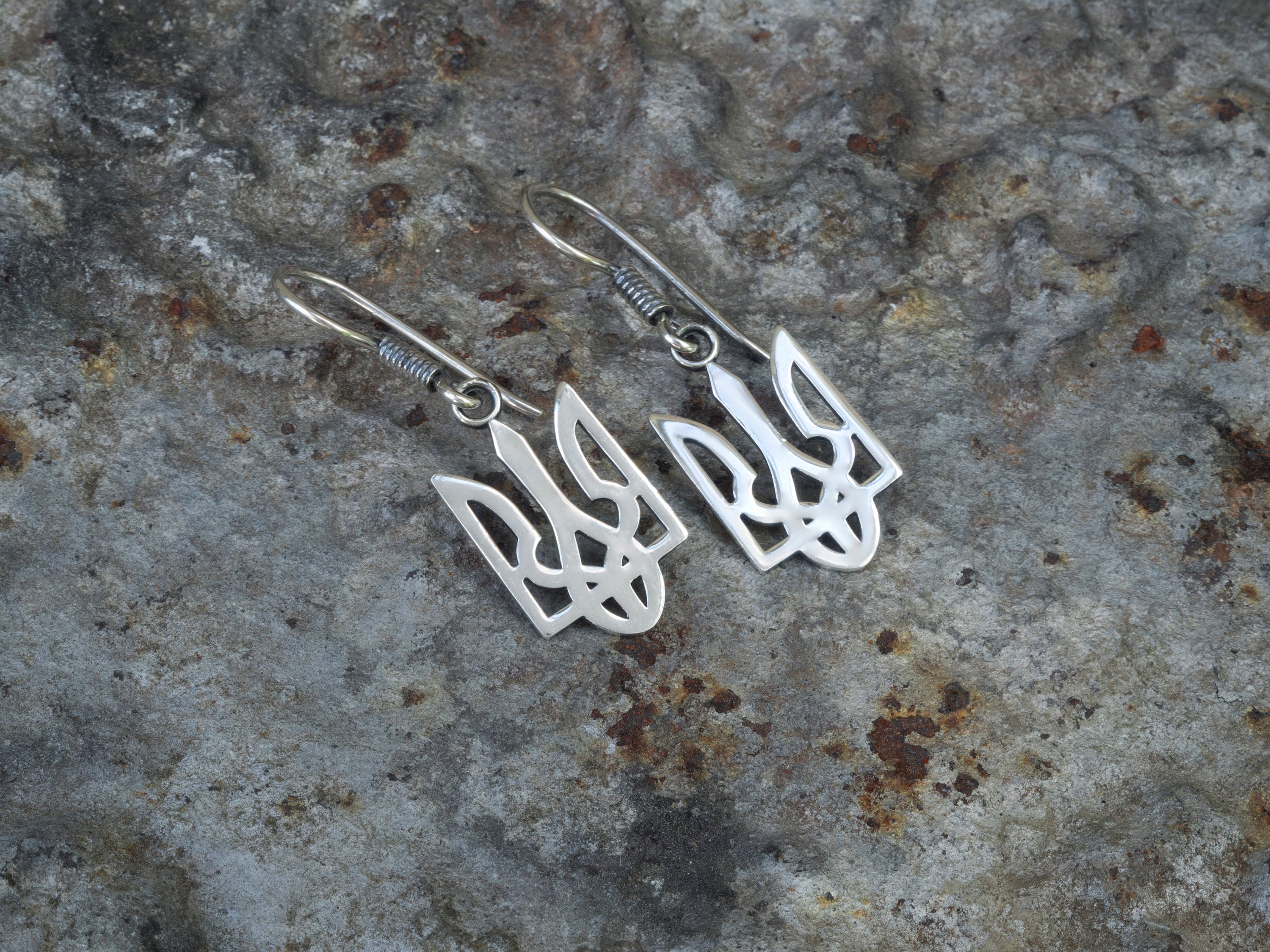 925 sterling silver Tryzub drop earrings featuring polished Ukrainian trident designs