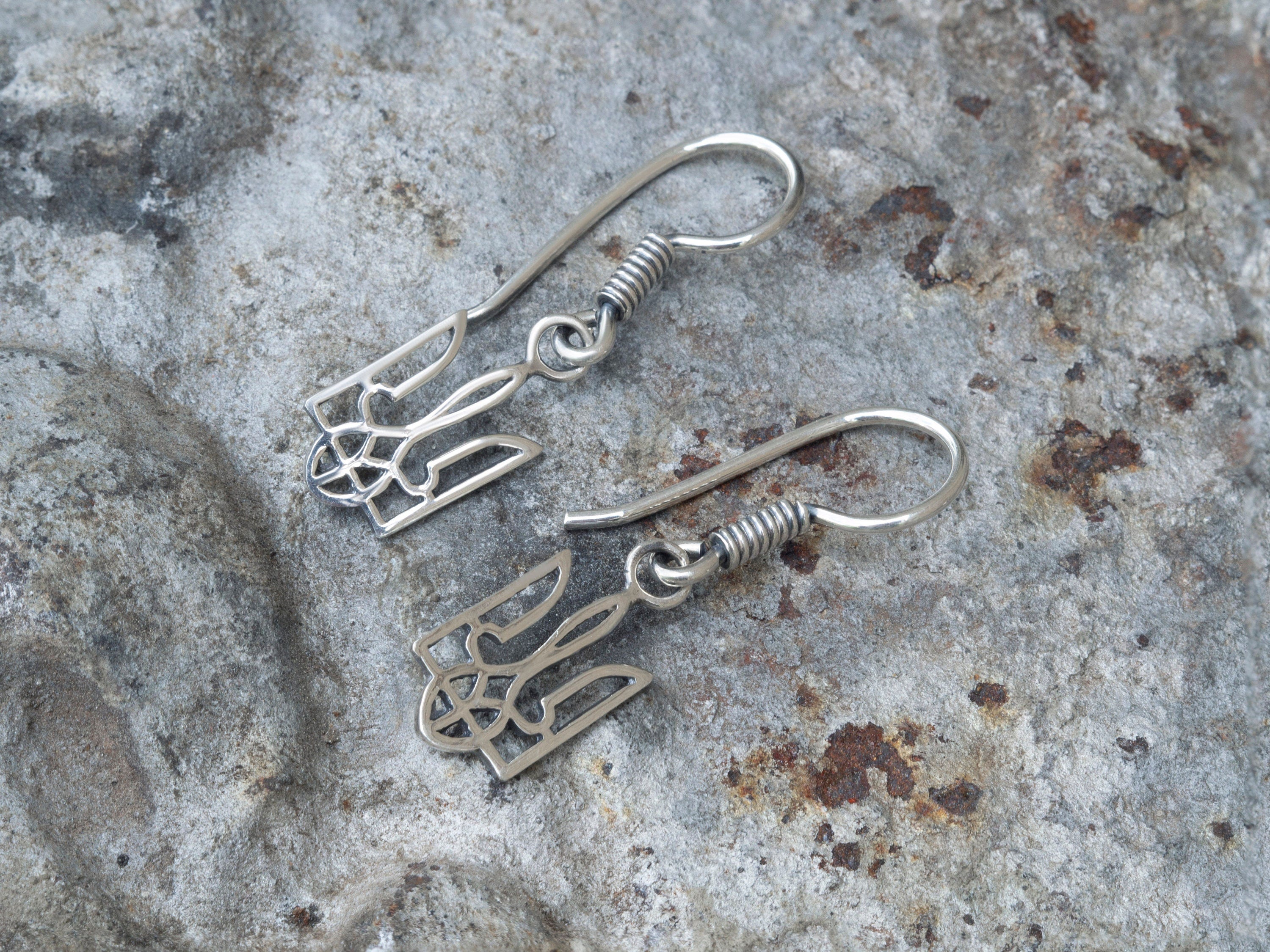Pair of handmade 925 sterling silver Ukrainian trident drop earrings