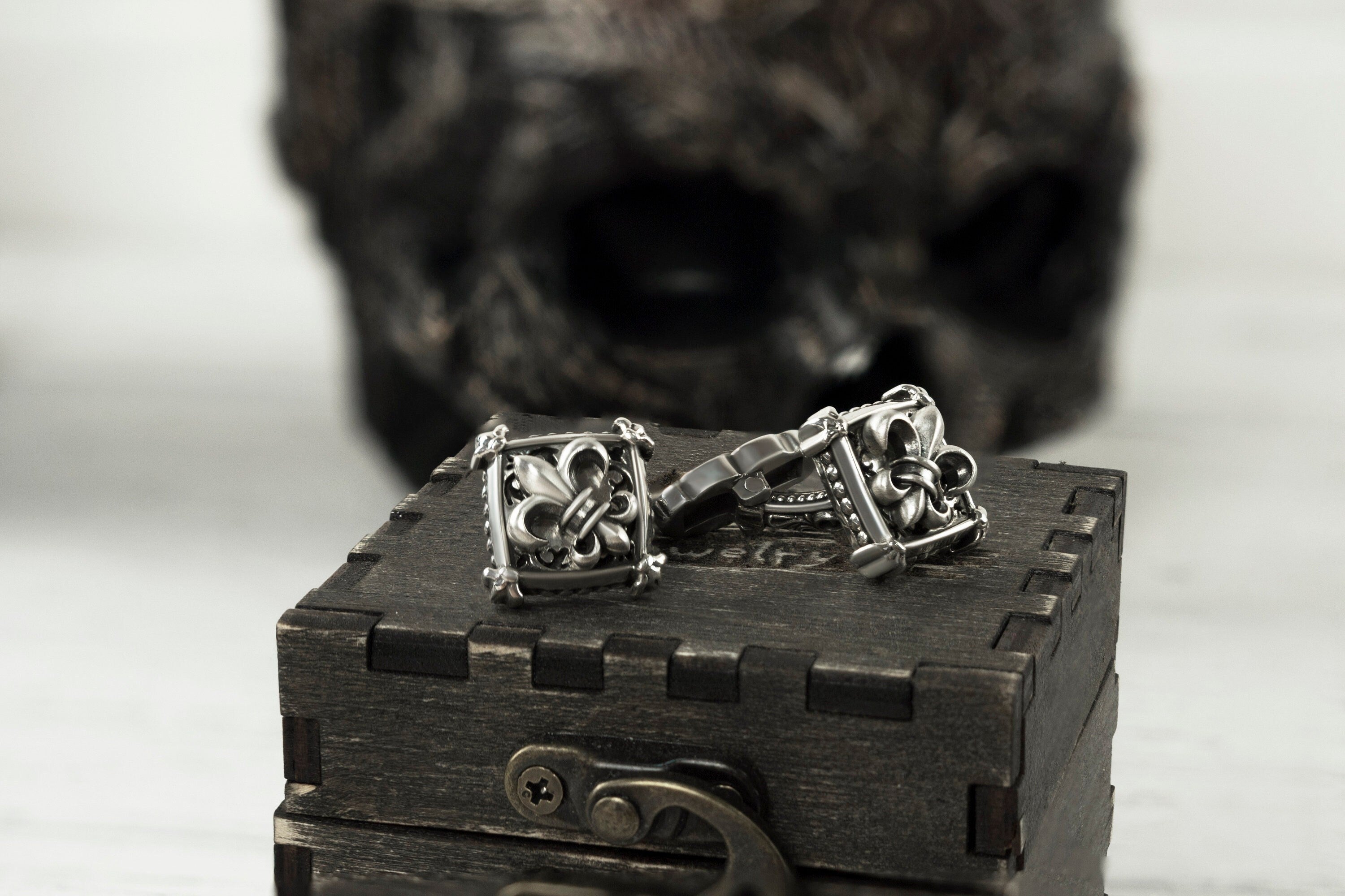 Fleur de Lis men's cufflinks handcrafted from 925 sterling silver with detailed gothic-inspired design