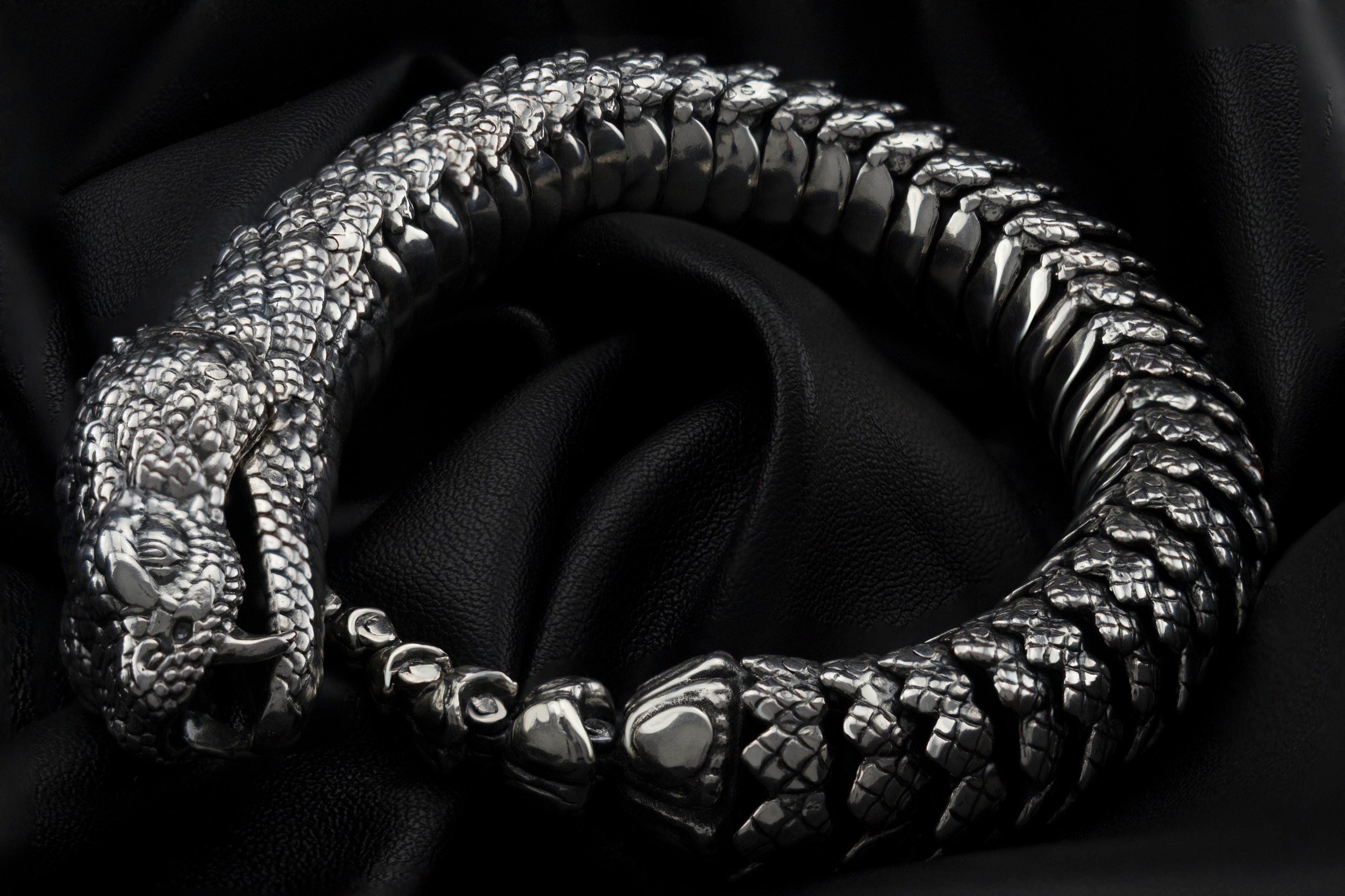 Snake bracelet Silver Snake jewelry Heavy Serpent bracelet Cobra Thermoutis biker jewelry