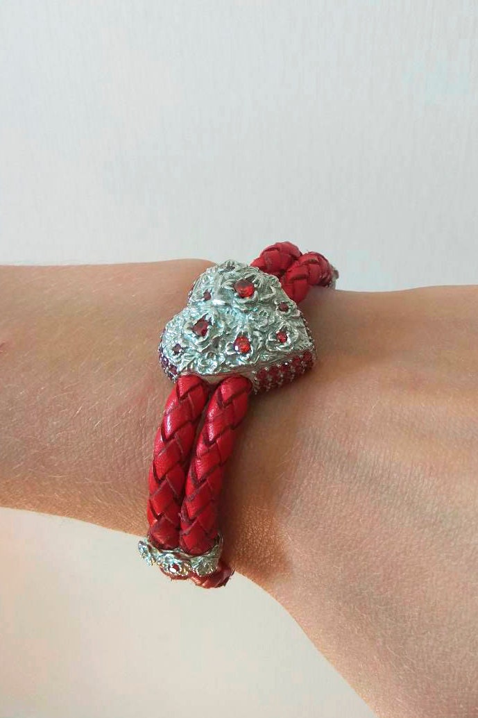 Roses bracelet Women leather bracelet Red leather bracelet Garnet gemstones Rose flower jewelry