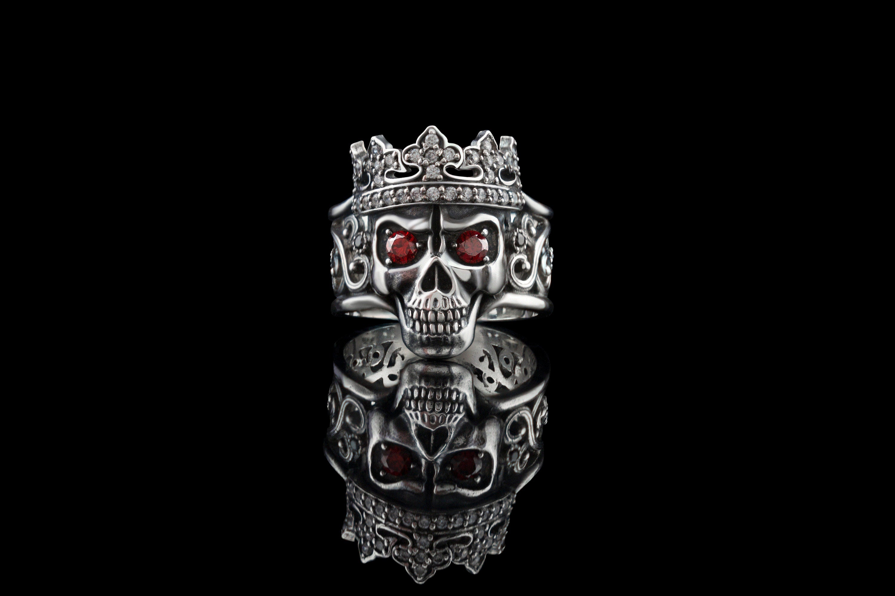 Santa Muerte Women skull ring Silver ring Crown Bikers jewelry Skull jewelry Adjustable ring Dimensionless ring Queen of skulls