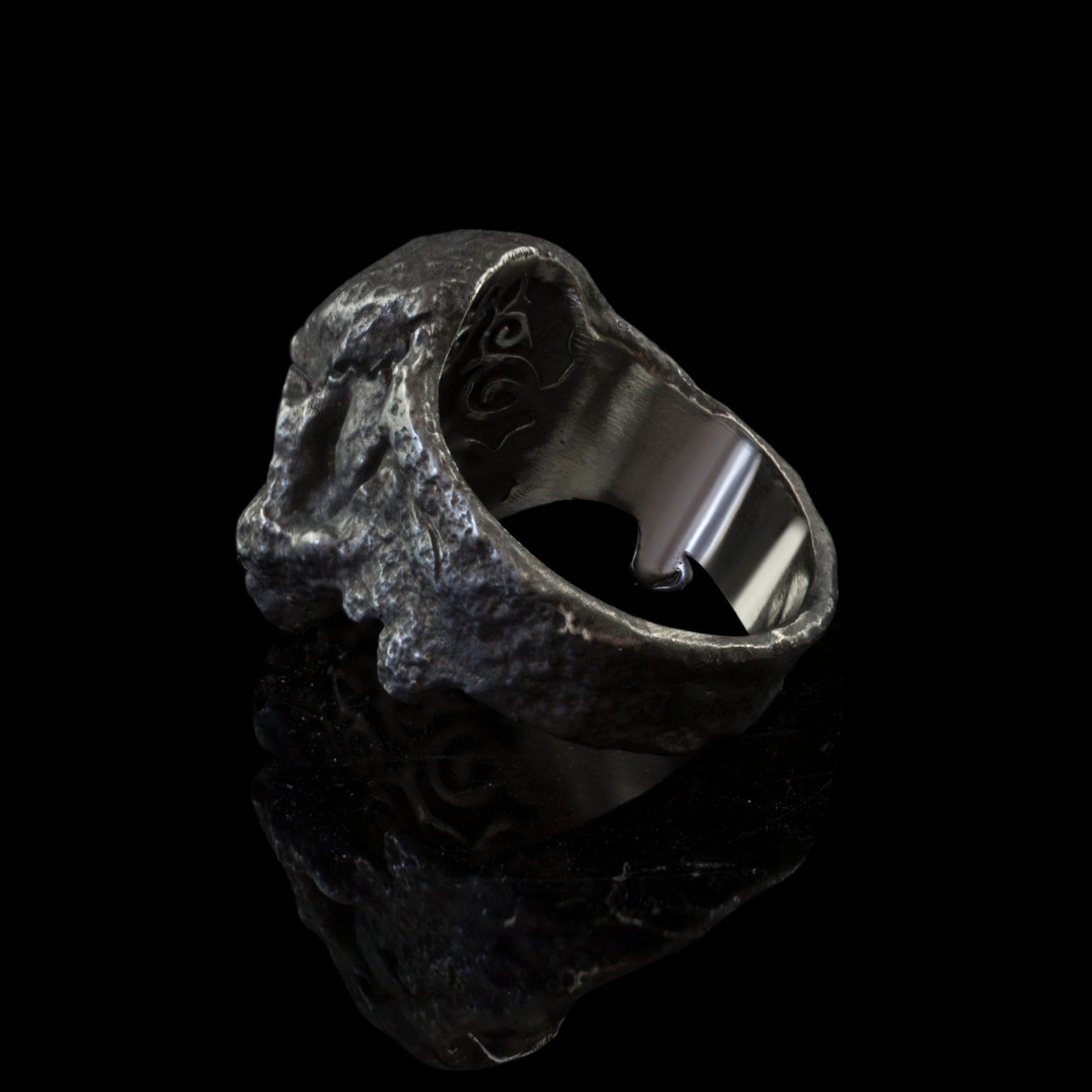 Black skull ring Brutalist skull ring Biker ring Biker jewelry Skull rings for men