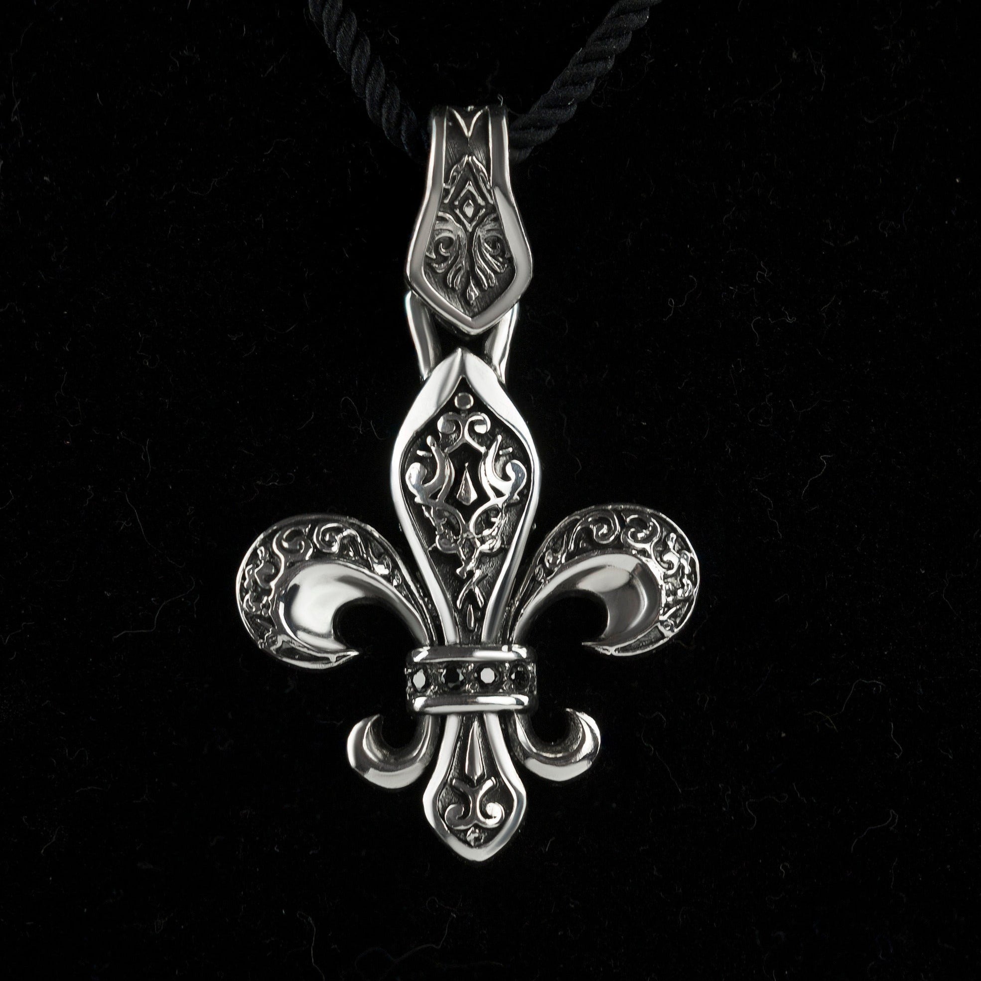 Fleur de lis pendant Fleur De Lis Charm Men's silver pendant