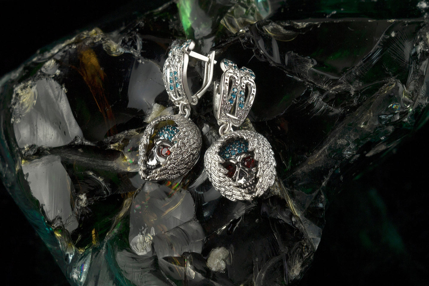 Women's skull earrings Brutal earrings Biker jewelry Silver skull earrings