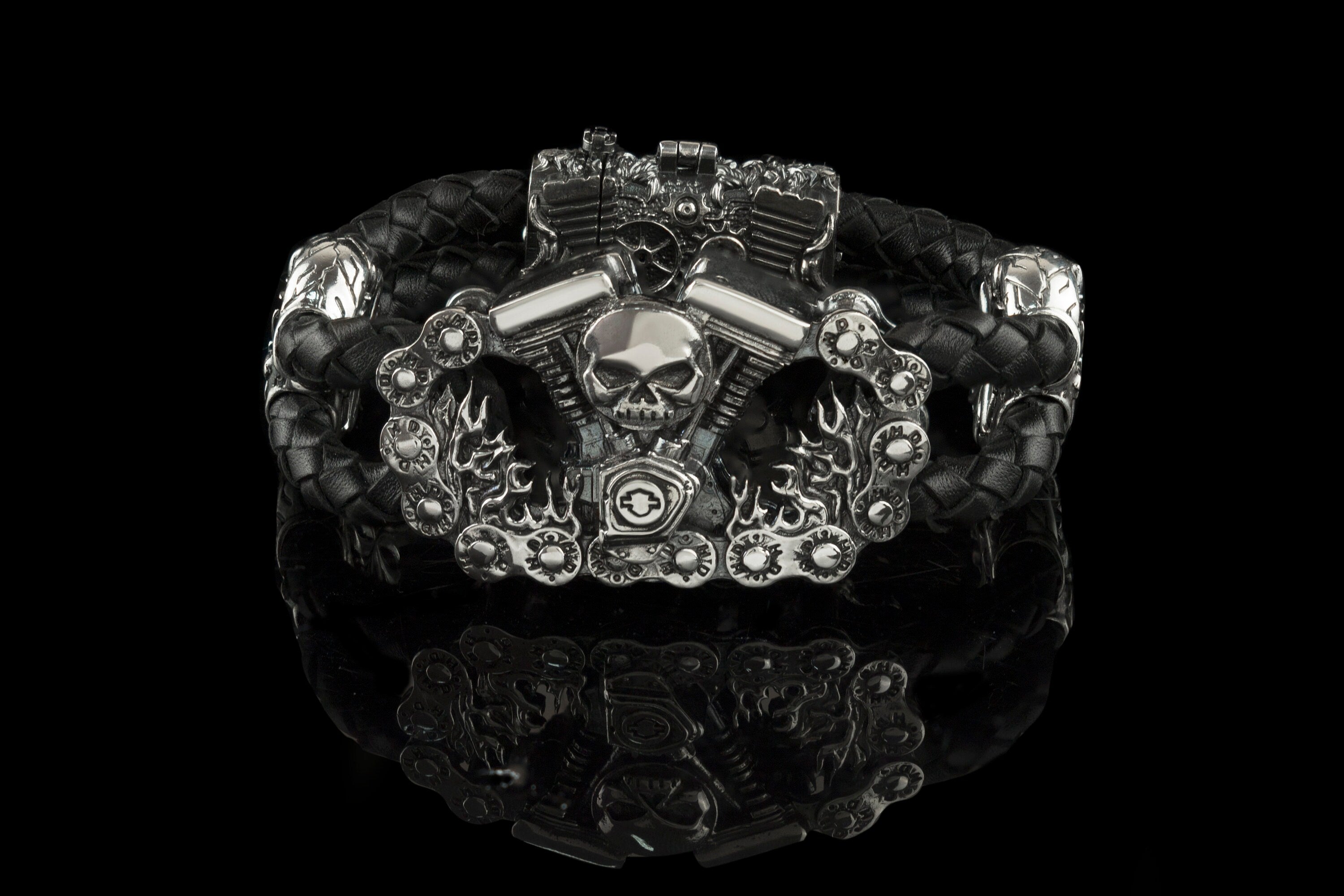 Skull bracelet Silver biker bracelet V-twin bracelet Heavy jewelry Leather and silver bracelet