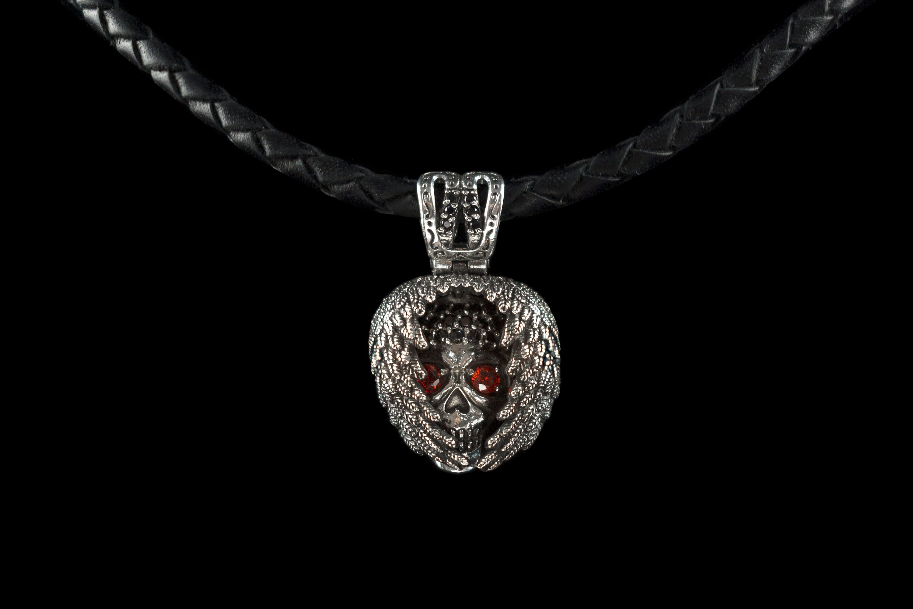 Skull pendant Anabel for woman Skull gift for her