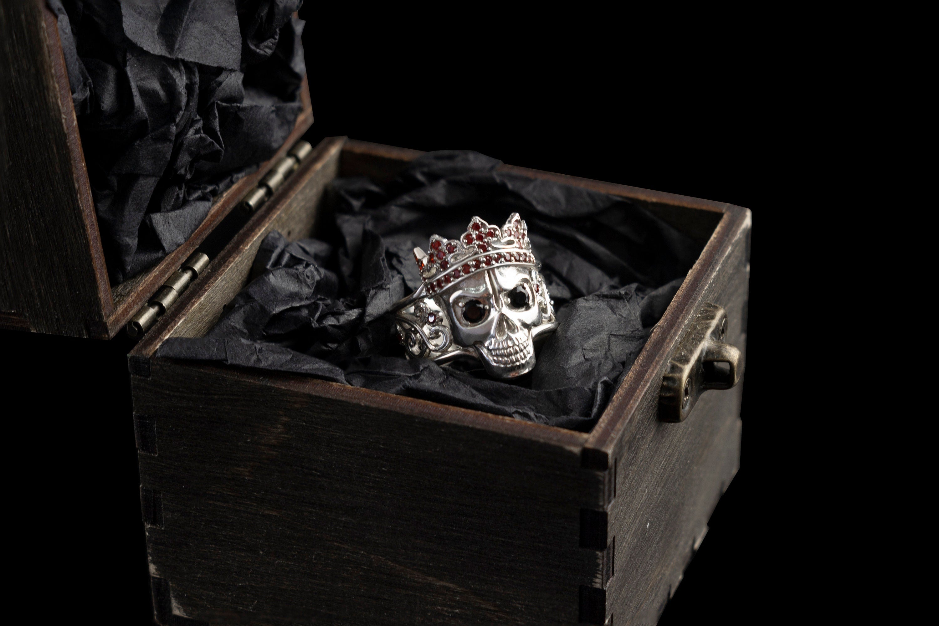 Silver skull ring Santa Muerte  Skull with crown Skull king ring