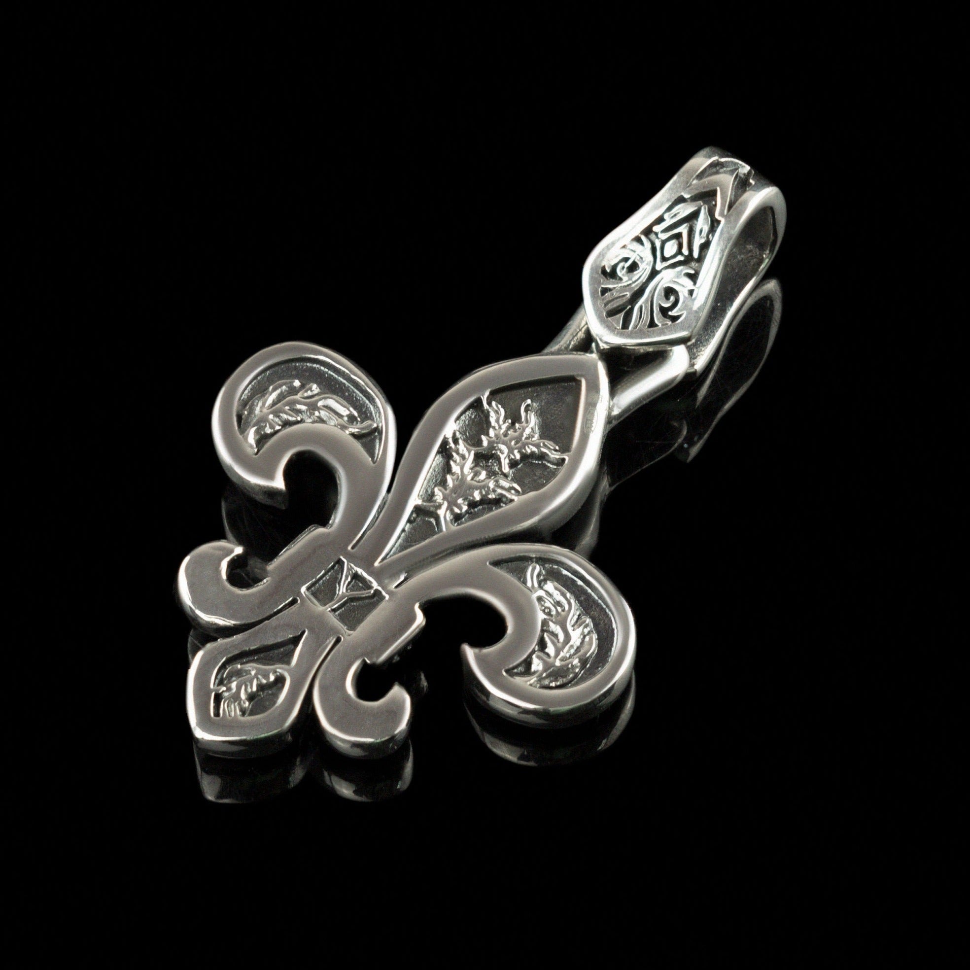 Fleur de lis pendant Fleur De Lis Charm Men's silver pendant