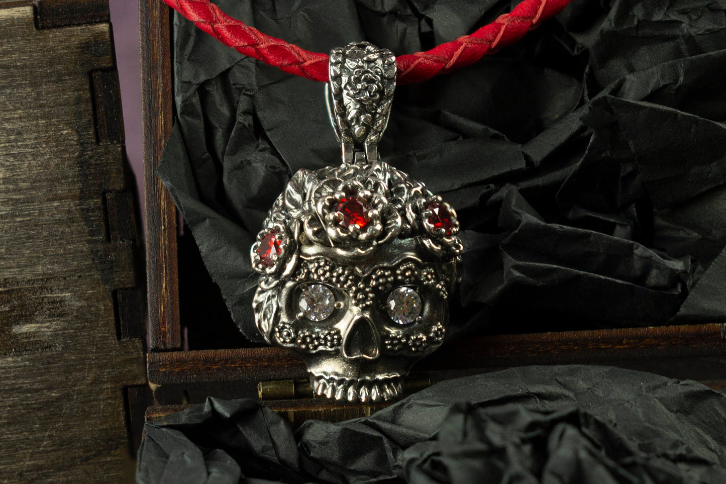 Women's silver skull pendant Frida pendant Skull jewelry Gothic pendant
