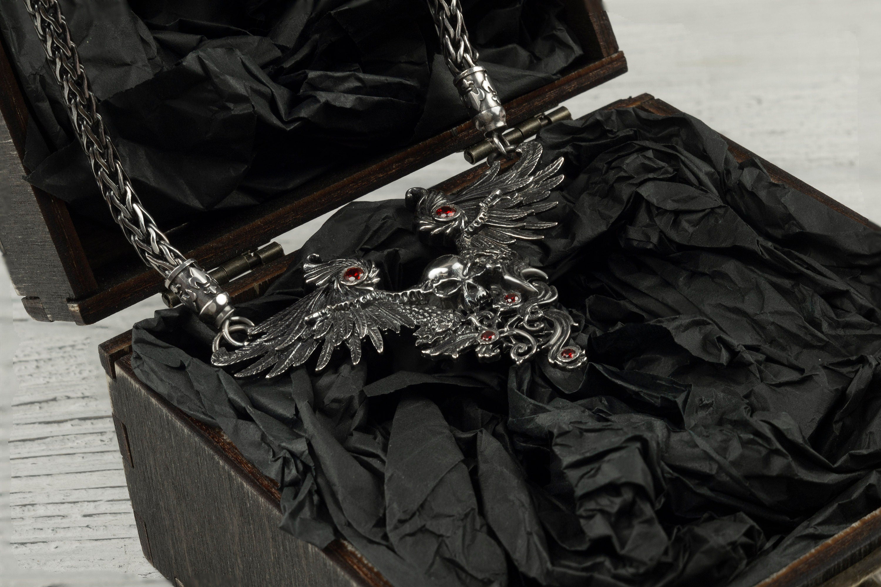 Women silver skull necklace Dark Angel