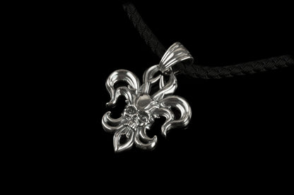 Skull pendant Skull jewelry for biker Fleur de Lis pendant Bikers jewelry