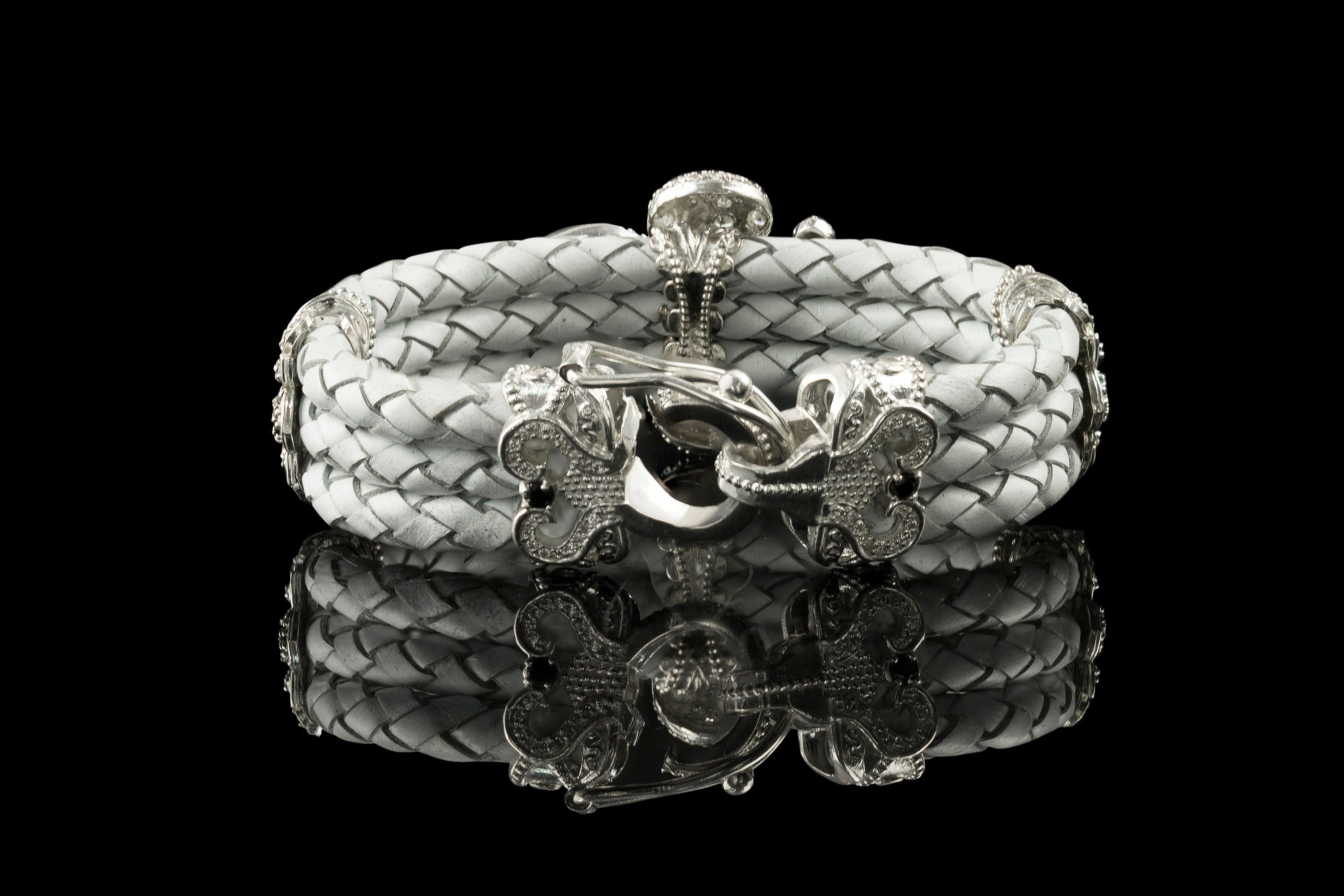 Women bracelet Fleur De Lis White leather bracelet Silver bracelet Fleur De Lys Victorian Bracelet Heraldic jewelry