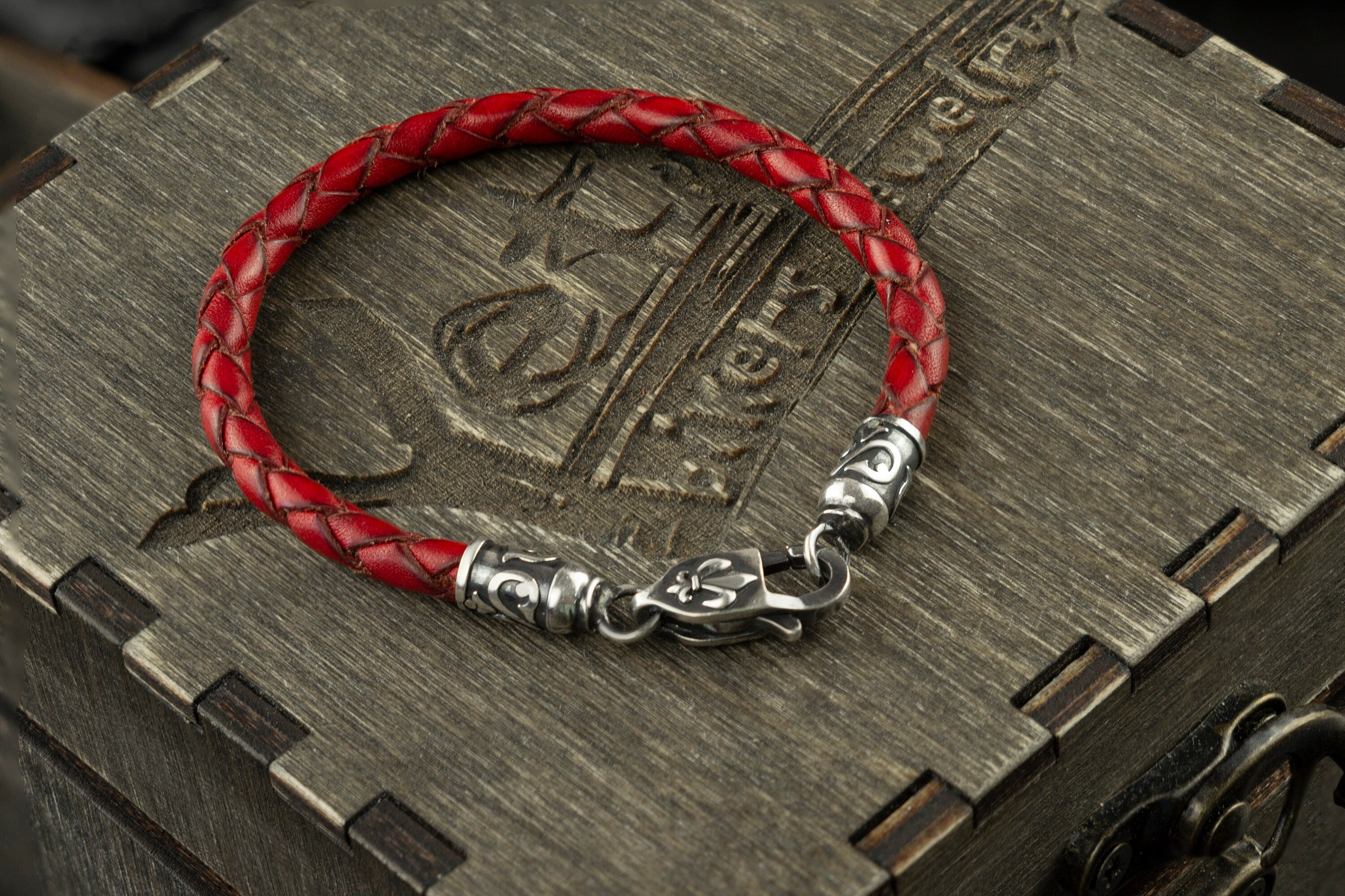 Red leather bracelet with silver claps Red  bracelet for beads