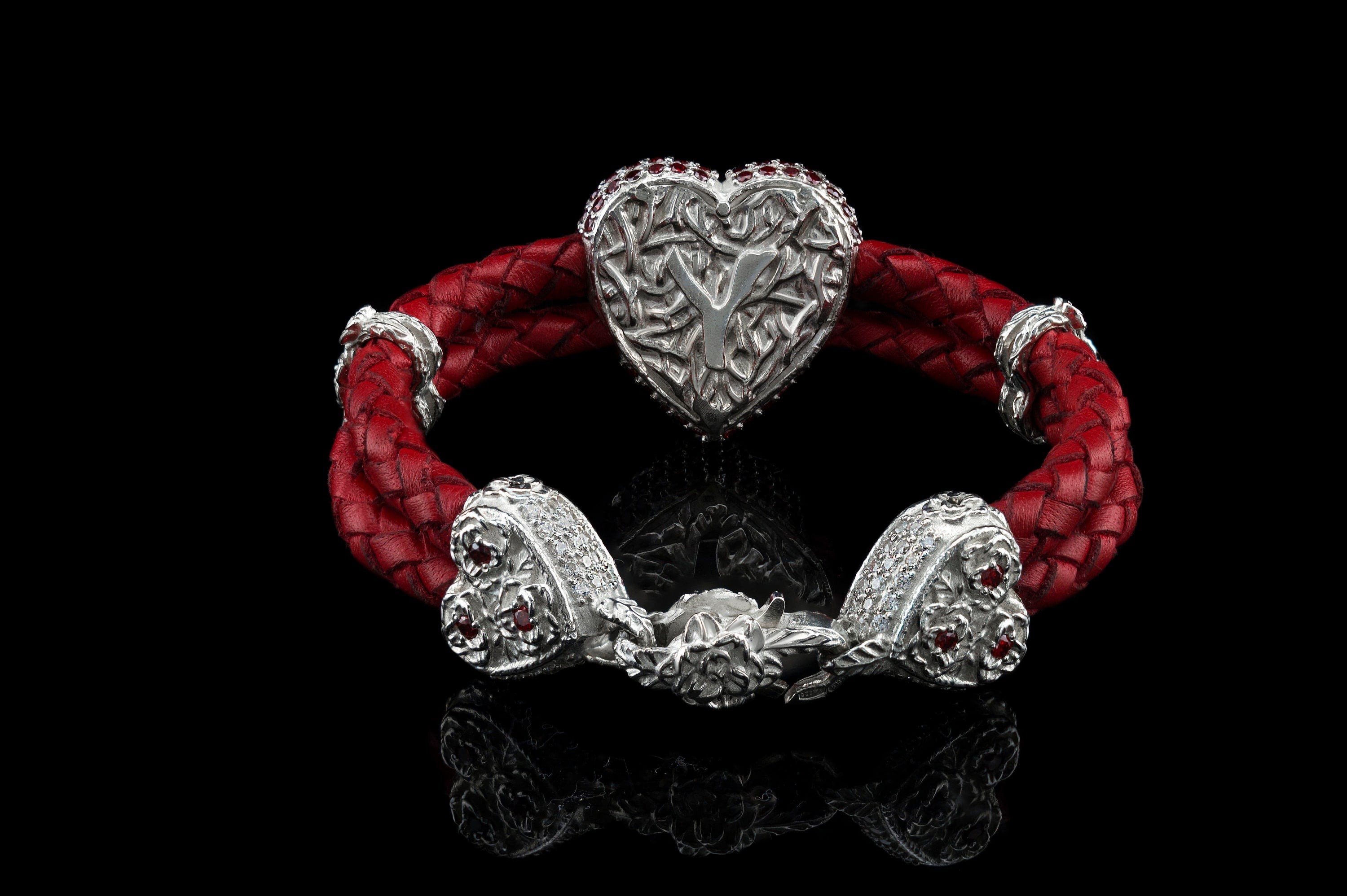 Women skull bracelet Silver skull jewelry Red leather Gothic jewelry