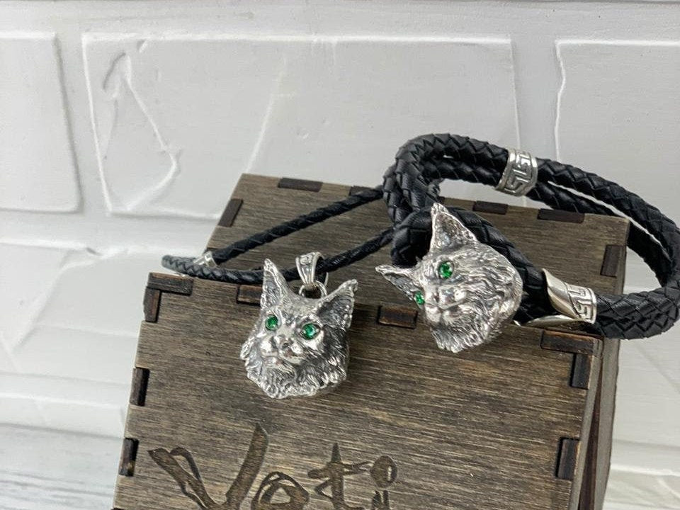 Maine Coon pendant Silver pendant cat Gift for cat lovers