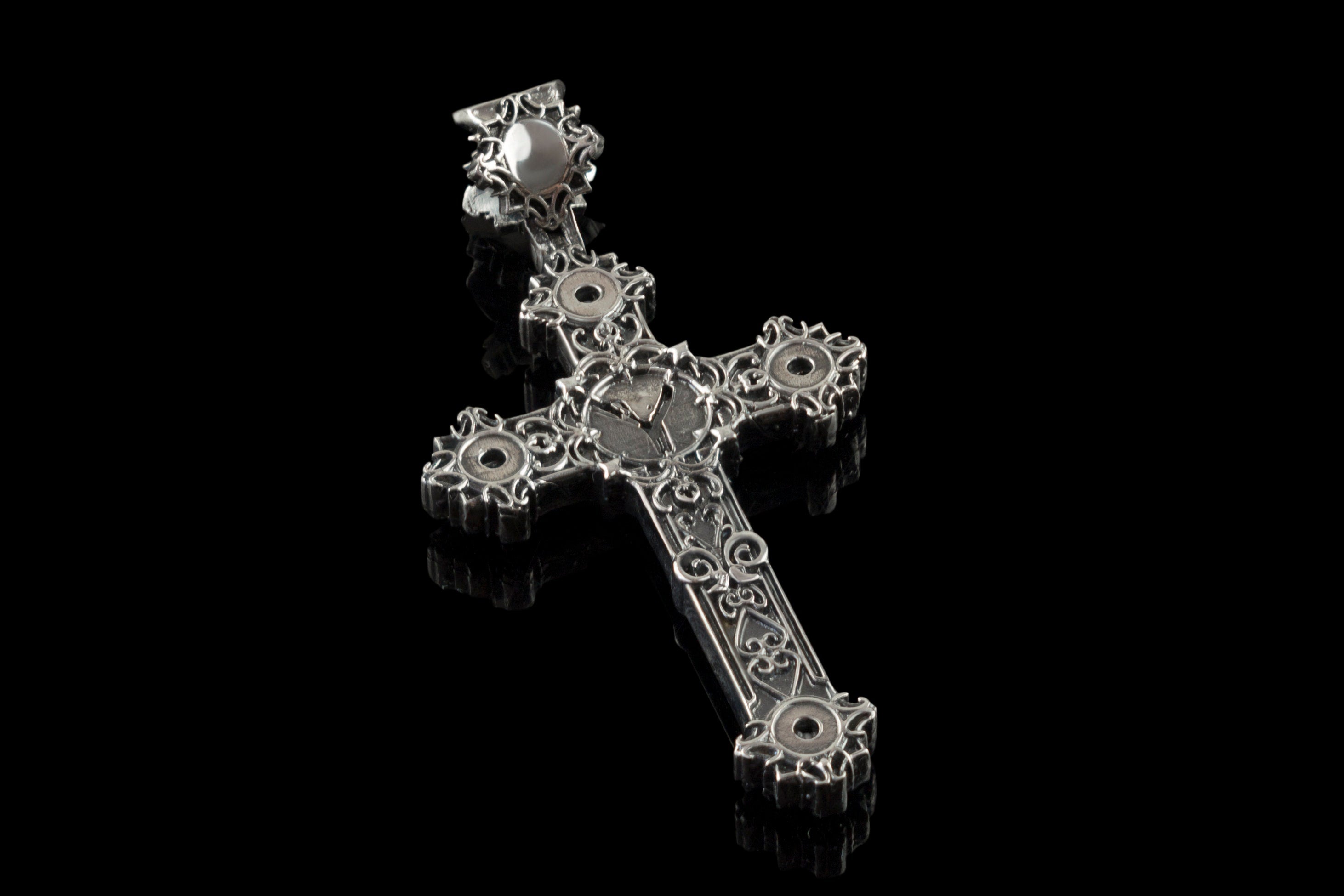 Skull cross Gothic silver pendant with skull Skull jewelry