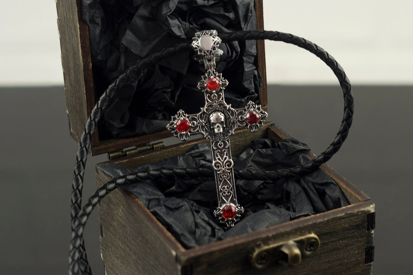 Skull cross Gothic silver pendant with skull Skull jewelry