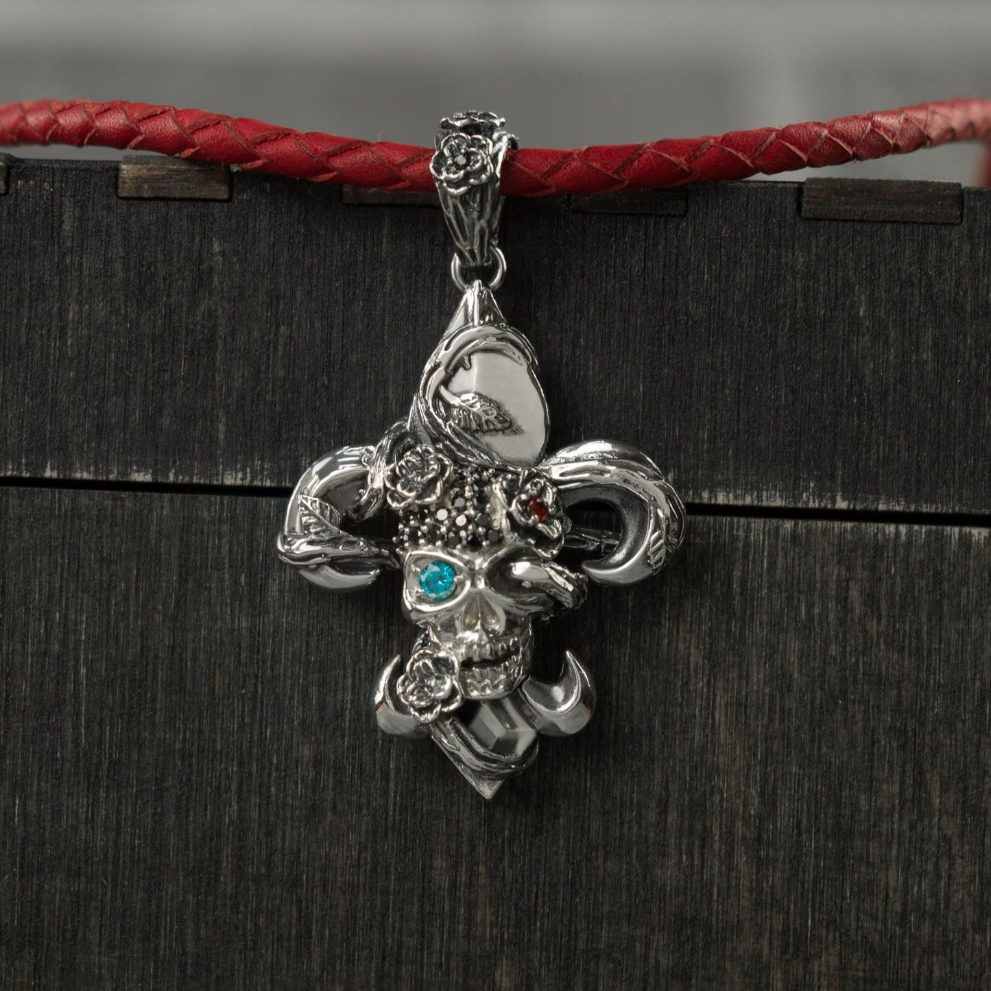 Fleur de Lis Skull pendant Gemstones silver pendant French lily jewelry with skull