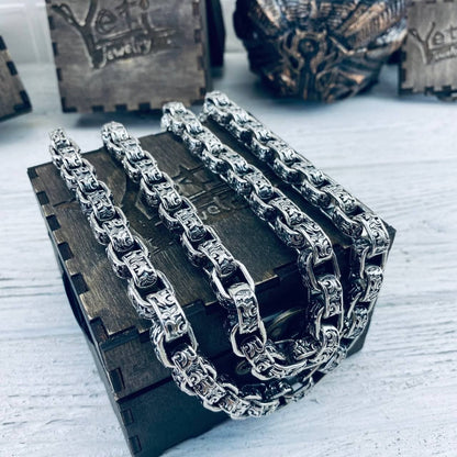 Heavy silver chain Darck Brutalist necklace Silver biker jewelry Floral ornament chain