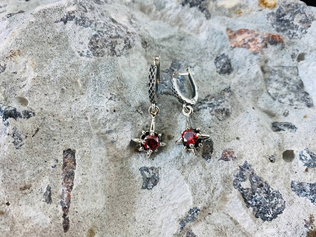 Women star earrings Silver earrings Drop star earrings Silver red earrings Gothic jewelry Star jewelry