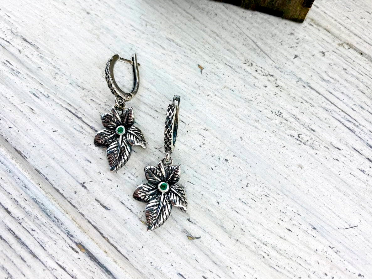 Oxidized sterling silver leaf earrings  Silver leaf leaflet earrings Green earrings Drop silver earrings Silver floral earrings