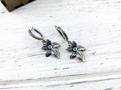 Oxidized sterling silver leaf earrings  Silver leaf leaflet earrings Green earrings Drop silver earrings Silver floral earrings