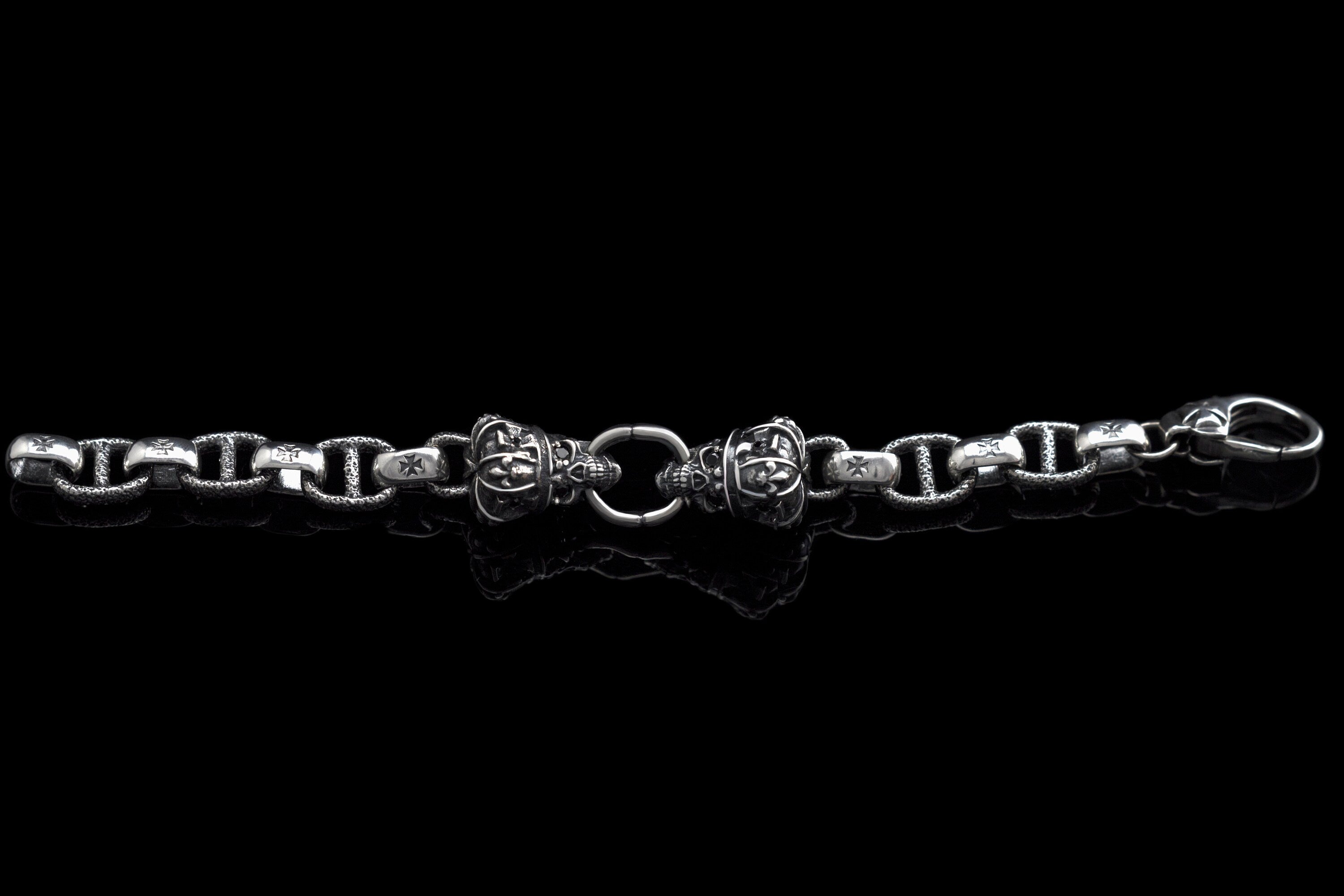 Silver skull bracelet King skull bracelet Biker jewelry