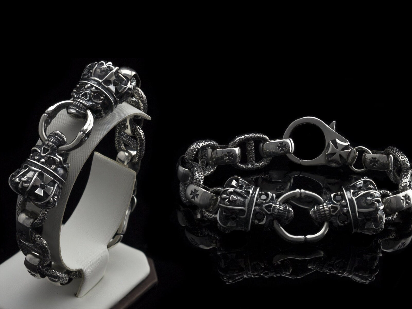 Silver skull bracelet King skull bracelet Biker jewelry