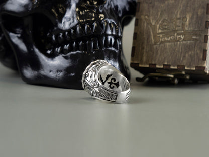 Silver skull ring See nothing Hear nothing Say nothing Huge skulls ring Biker jewelry