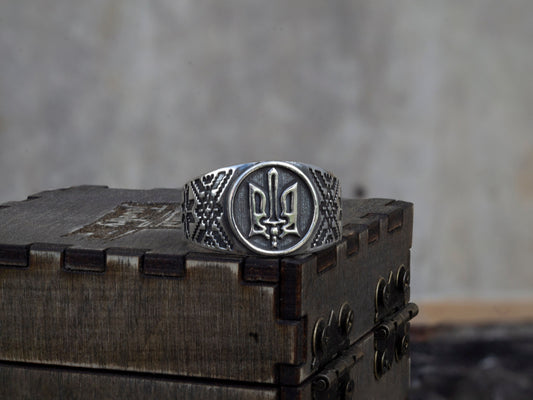 Ukrainian tryzub ring Ukrainian ornament Silver trident ring of Ukraine Tryzub ring of Ukraine Trident with sword ring