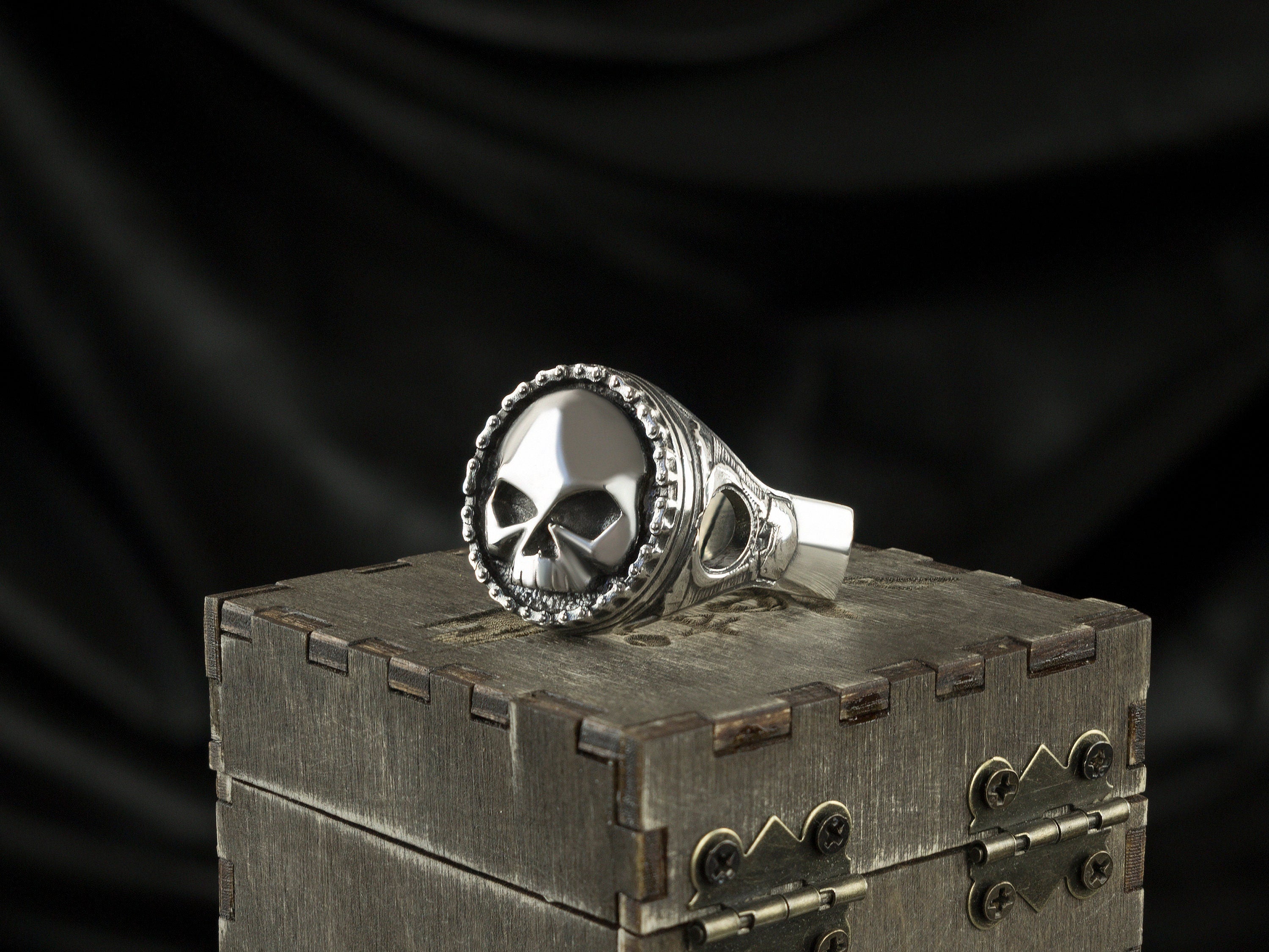 Silver skull ring Biker's ring  Huge skull ring Gift for biker