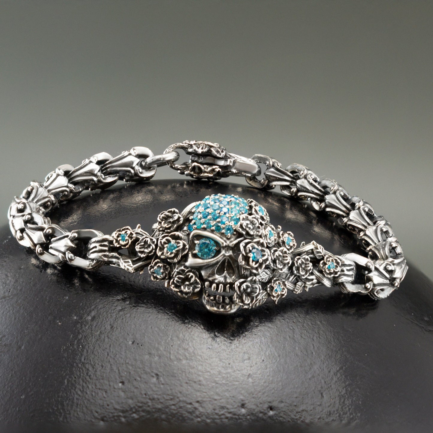 Skull bracelet Silver women's bracelet Frida braceletGothic women's bracelet Silver skull jewelry