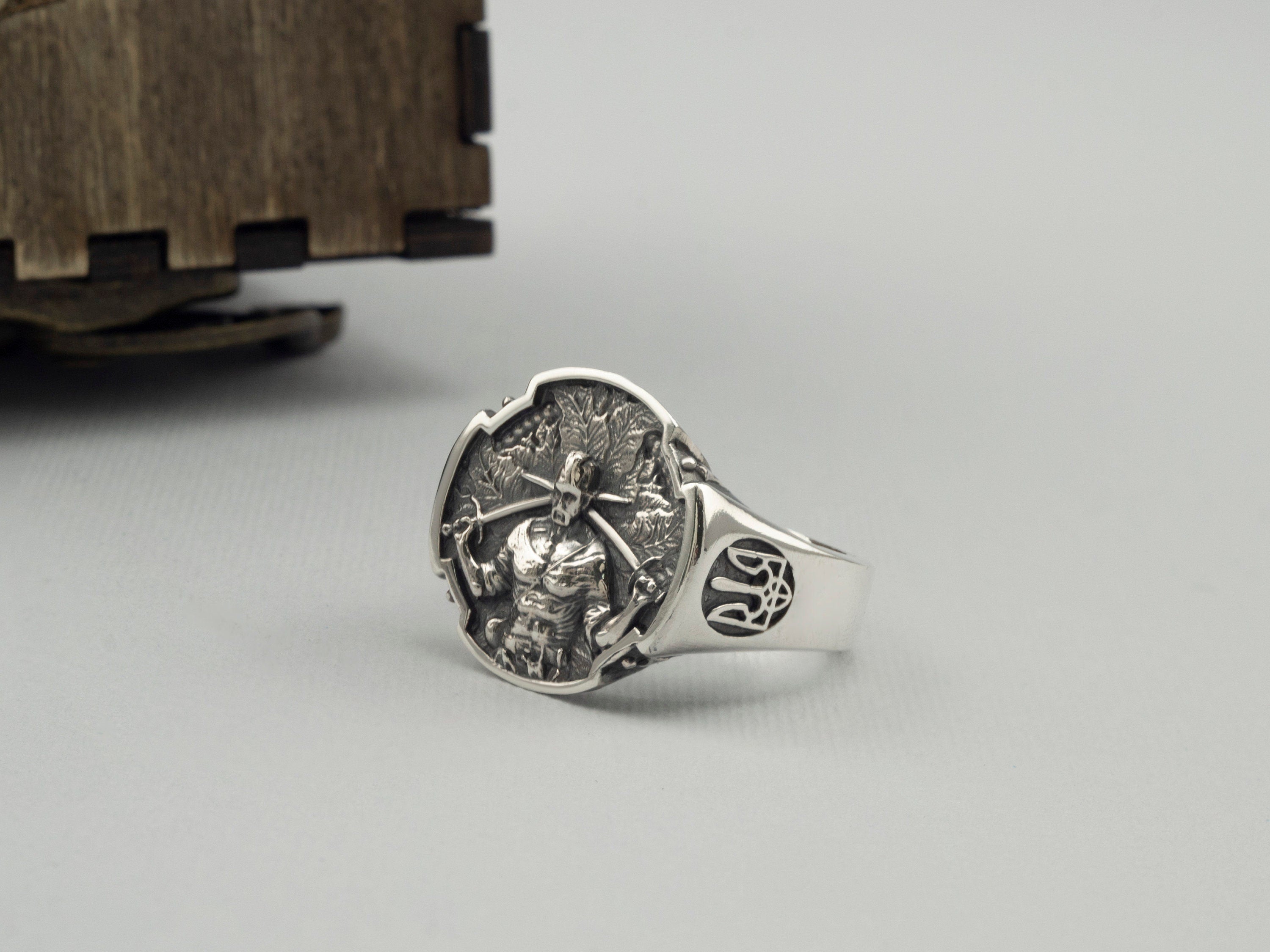 Ukrainian cossack ring Tryzub ring with Cossack Warrior with swords Ukrainian warrior