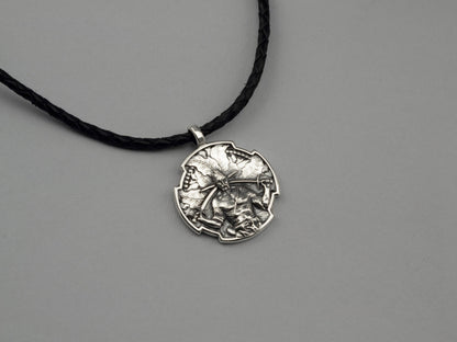 Ukrainian cossack Warrior pendant  Sterling silver 925 Cossack Warrior with two saber Cossack with swords Pendant with a prayer